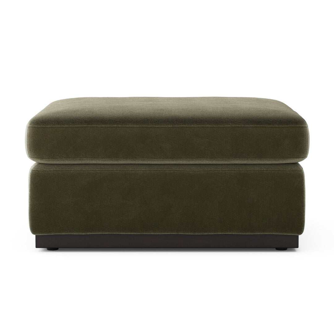 Colt Sofa / Sectional