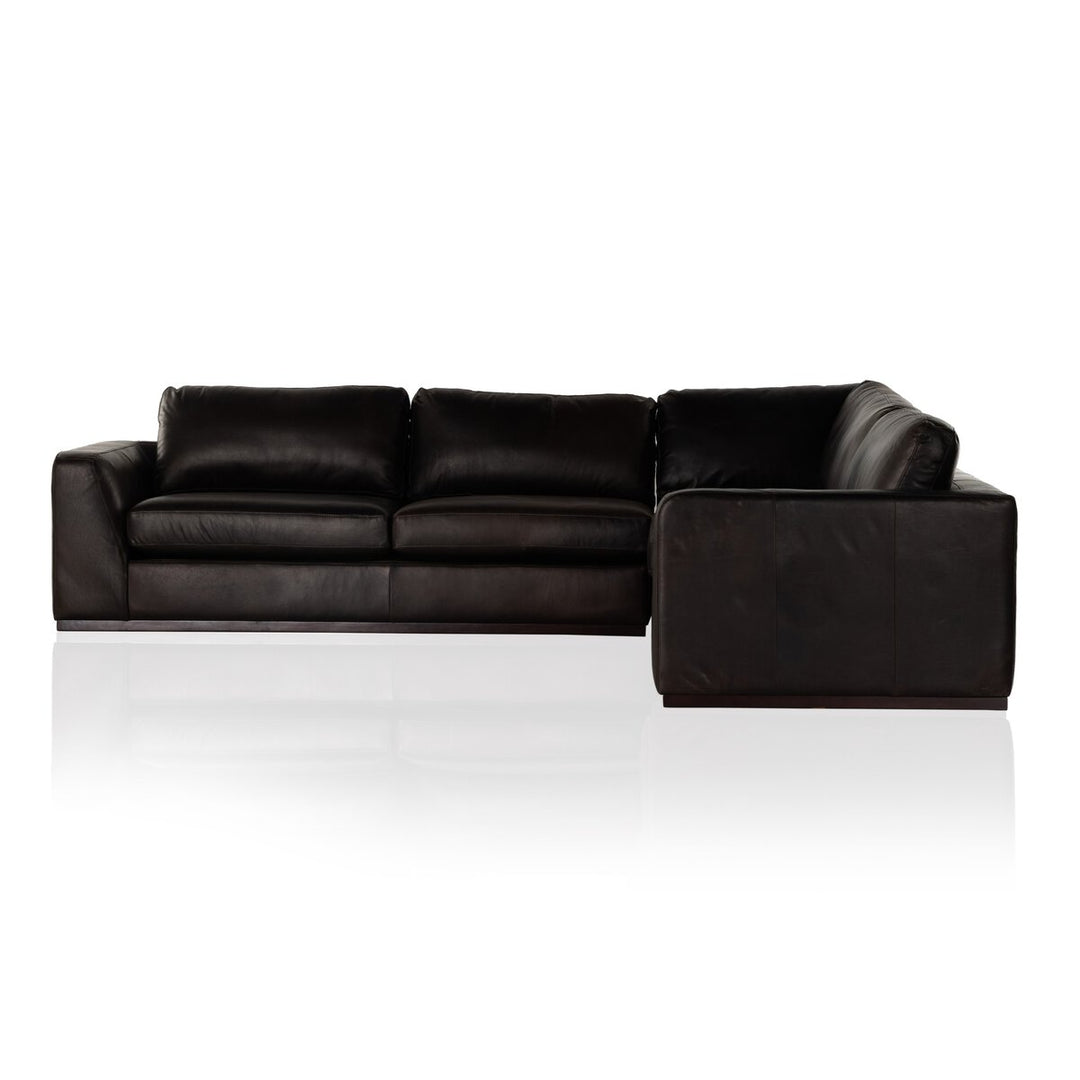 Colt Sofa / Sectional