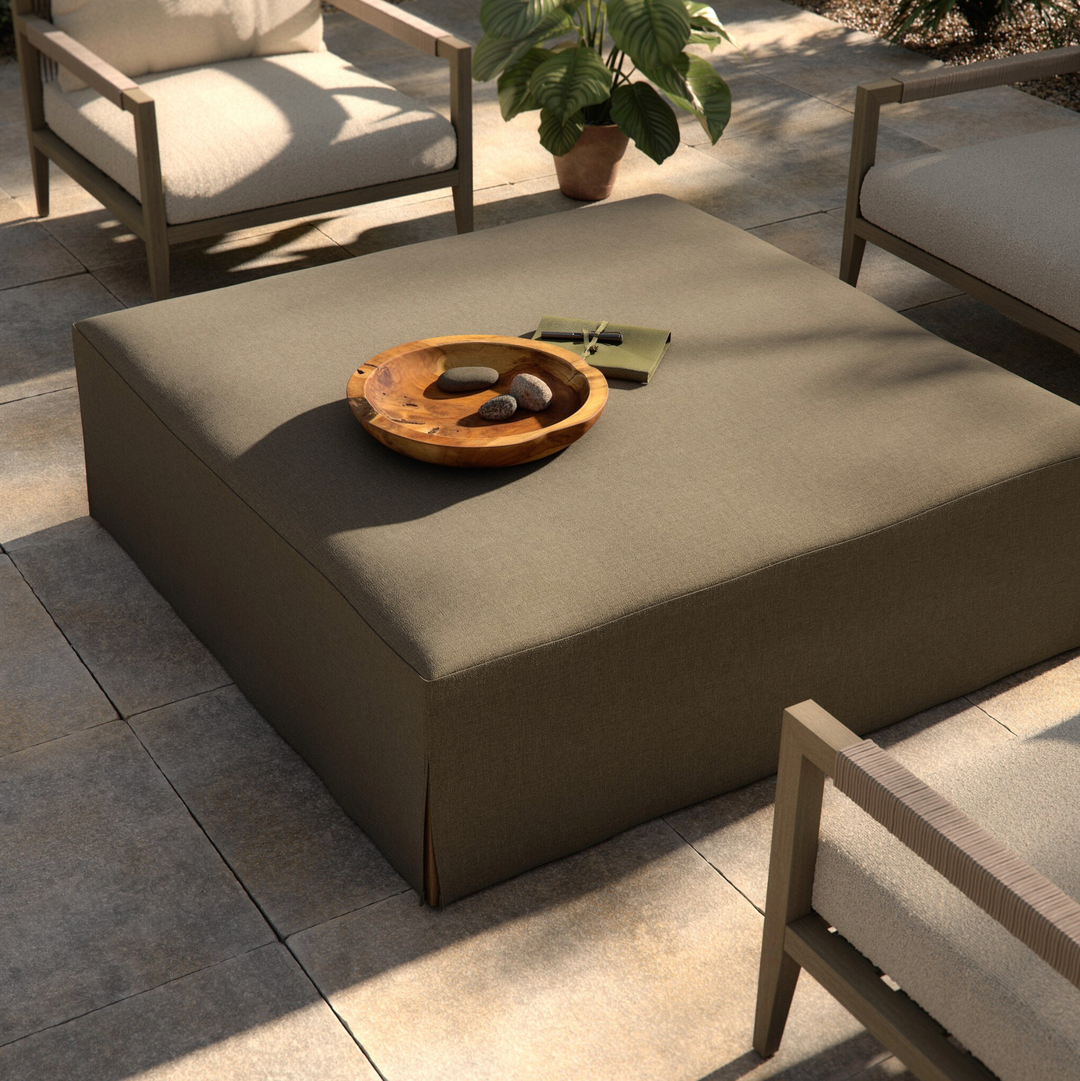 Laskin Outdoor Ottoman | Alessi Fawn