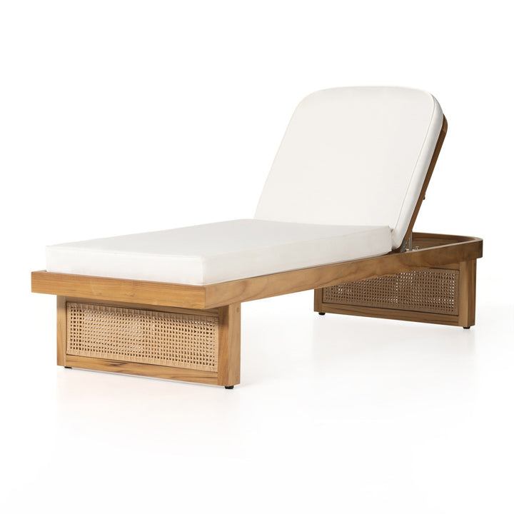 Merit Outdoor Chaise Lounge | Venao Ivory